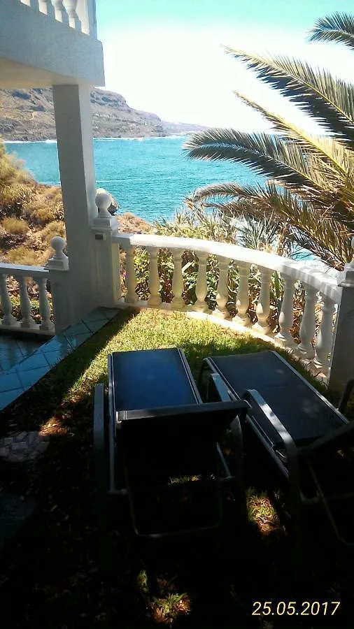 La Pardela Oceanfront Apartment Los Realejos